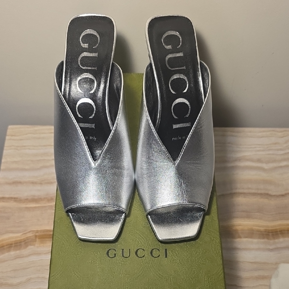 Gucci Silver Leather Open-Toe Mule